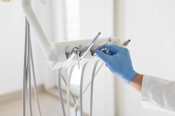 24/7 Emergency Teeth Whitening experts in Redwood, TX
